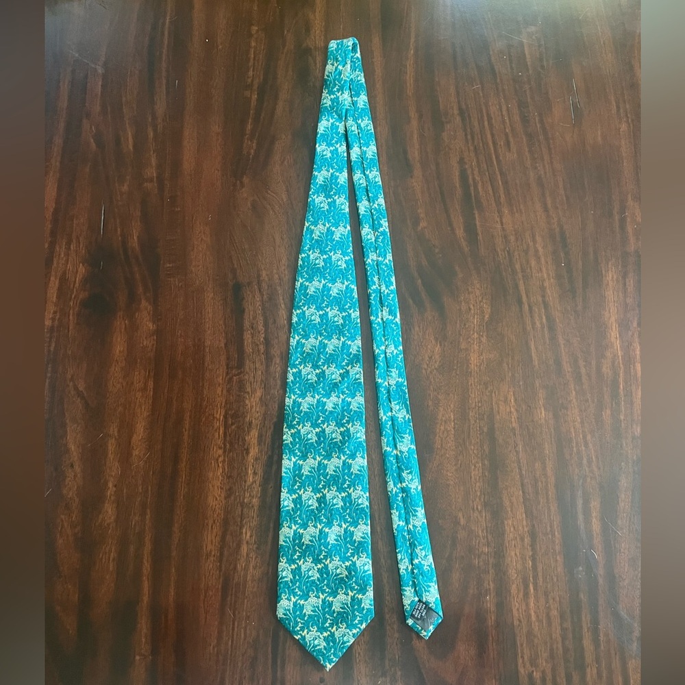 Fox & Chave 100% Silk Tie – Arts & Crafts Floral Pattern